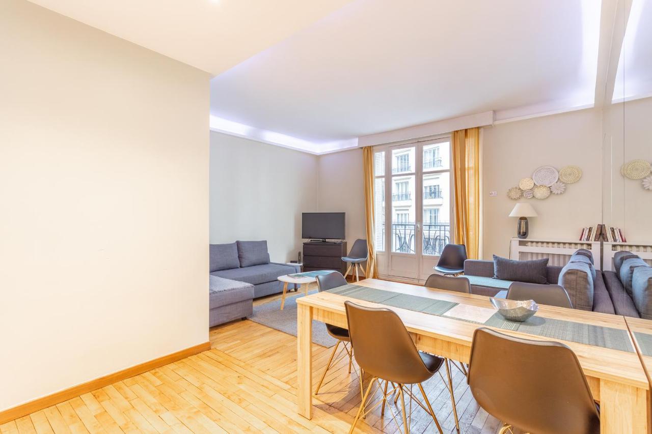 Appartement Place Du Trocadero Parijs Buitenkant foto